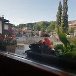 아파트 Seher Kuca 사라예보